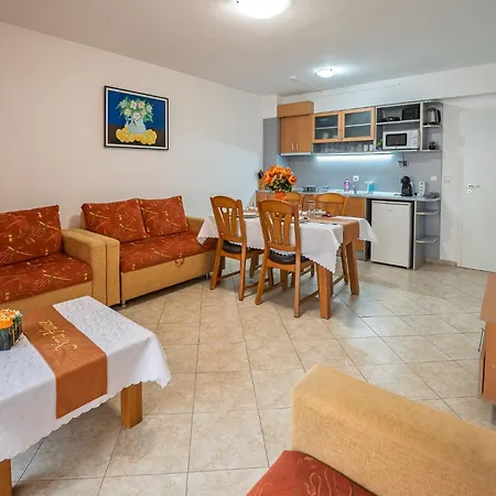 Nora Apartment