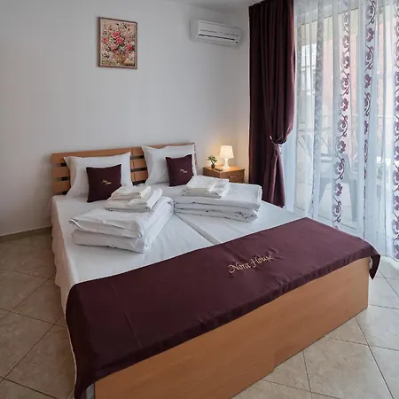Nora Apartament *